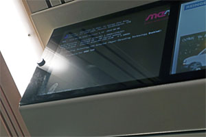 Display f&uuml;r die Fahrgastinformation im Triebwagen 359 wie im Text erw&auml;hnt. Foto: Bernd Kittendorf, 2026